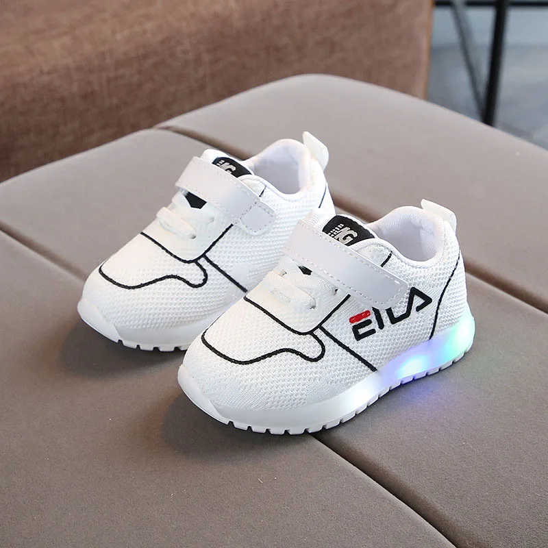 Spring/Autumn mesh light baby first walkers Soft LED cool baby sneakers Lovely girls boys shoes Leisure infant tennis footwear