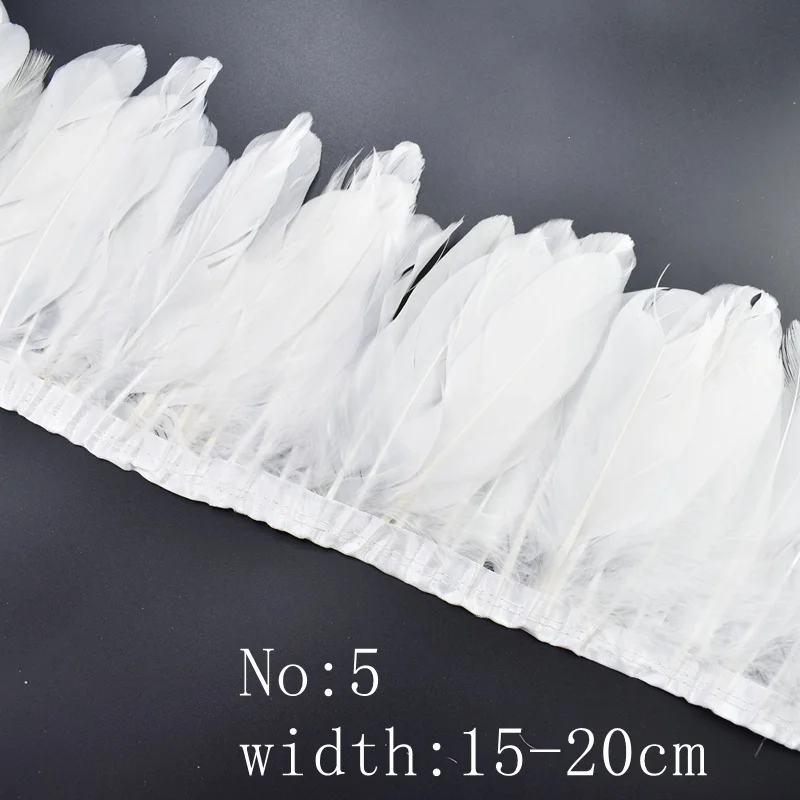 New white ostrich Goose Pheasant feathers for Crafts DIY ostrich feathers trimming Fringe Sewing clothes plumes Party decoration - Цвет: 1M  15-20cm