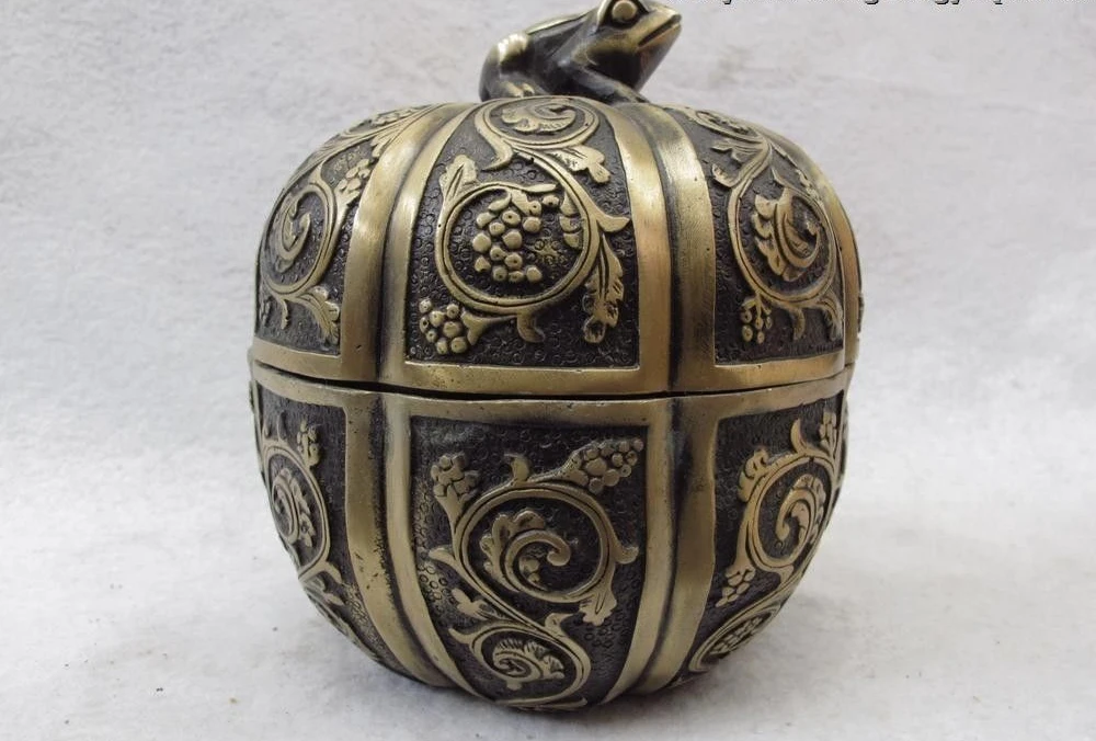 

Chinese Folk Classic Bronze Copper Feng Shui frog pumpkin bowl Crock Jar Pot Box