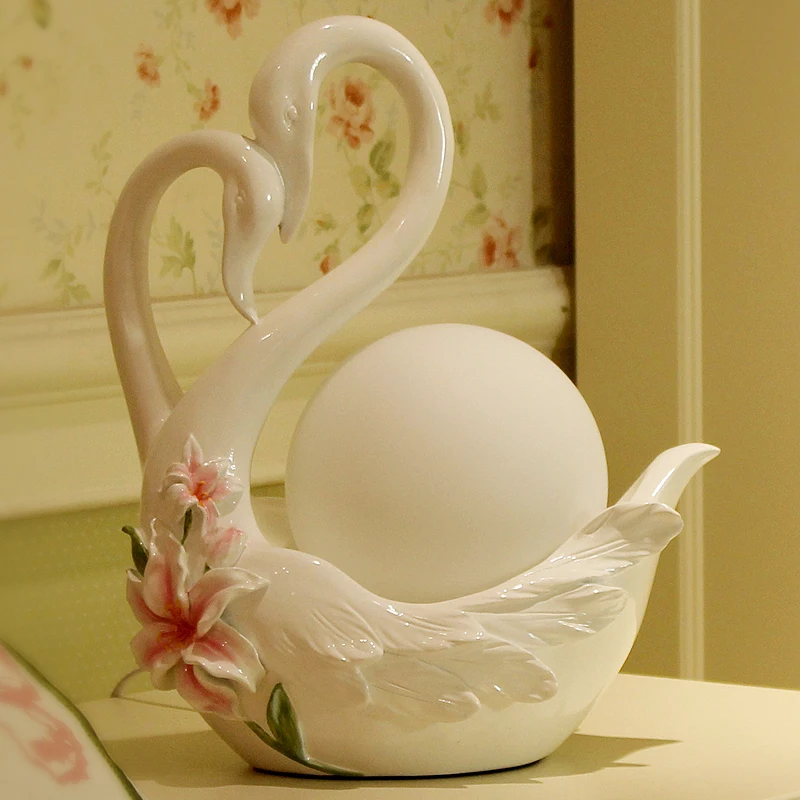 NEW Creative wedding red warm bedroom nightstand lamp utility Swan high