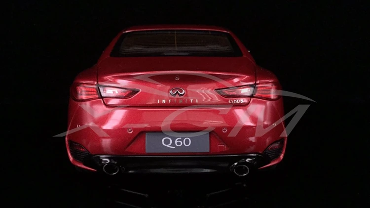 Литая под давлением модель автомобиля Infiniti Q60 купе 1:18(красный)+ маленький подарок