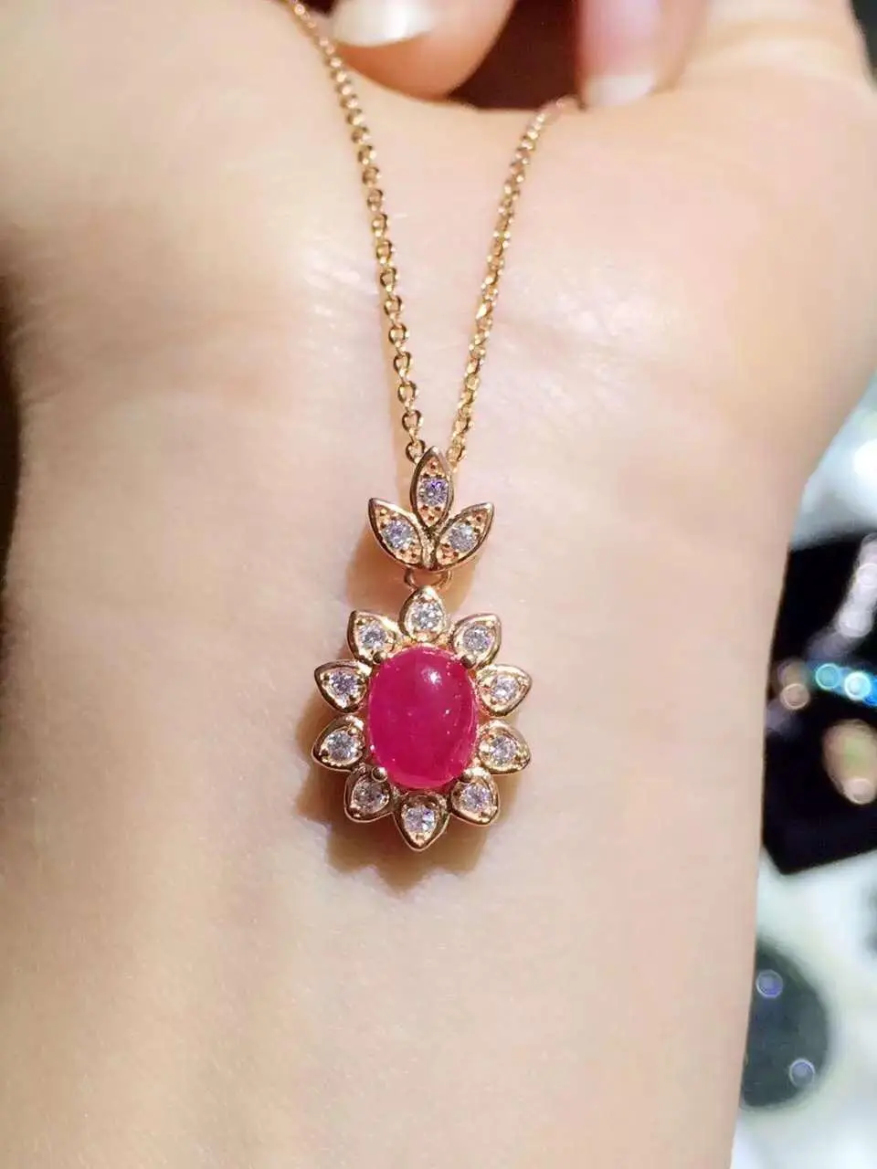 

2017 Collares Collier Qi Xuan_Red Stone Fashion Pendant Necklaces_real Necklaces_Quality Guaranteed_Manufacturer Directly Sale