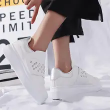 Женская прогулочная обувь с заклепками и петлей; Повседневная обувь без застежки с круглым носком в сдержанном стиле; обувь для отдыха; простая Осенняя обувь для отдыха