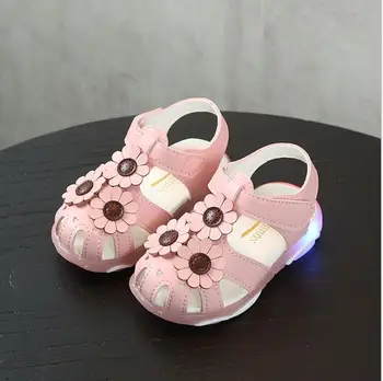 

Summer Child Girls Led Light Flower Princess Luminous Sandals Shoes sandalia infantil Girl Sandals Summer Shoes