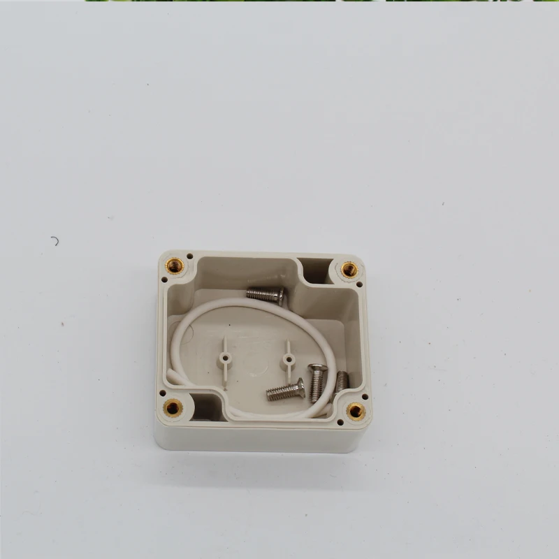 F20 (1)-