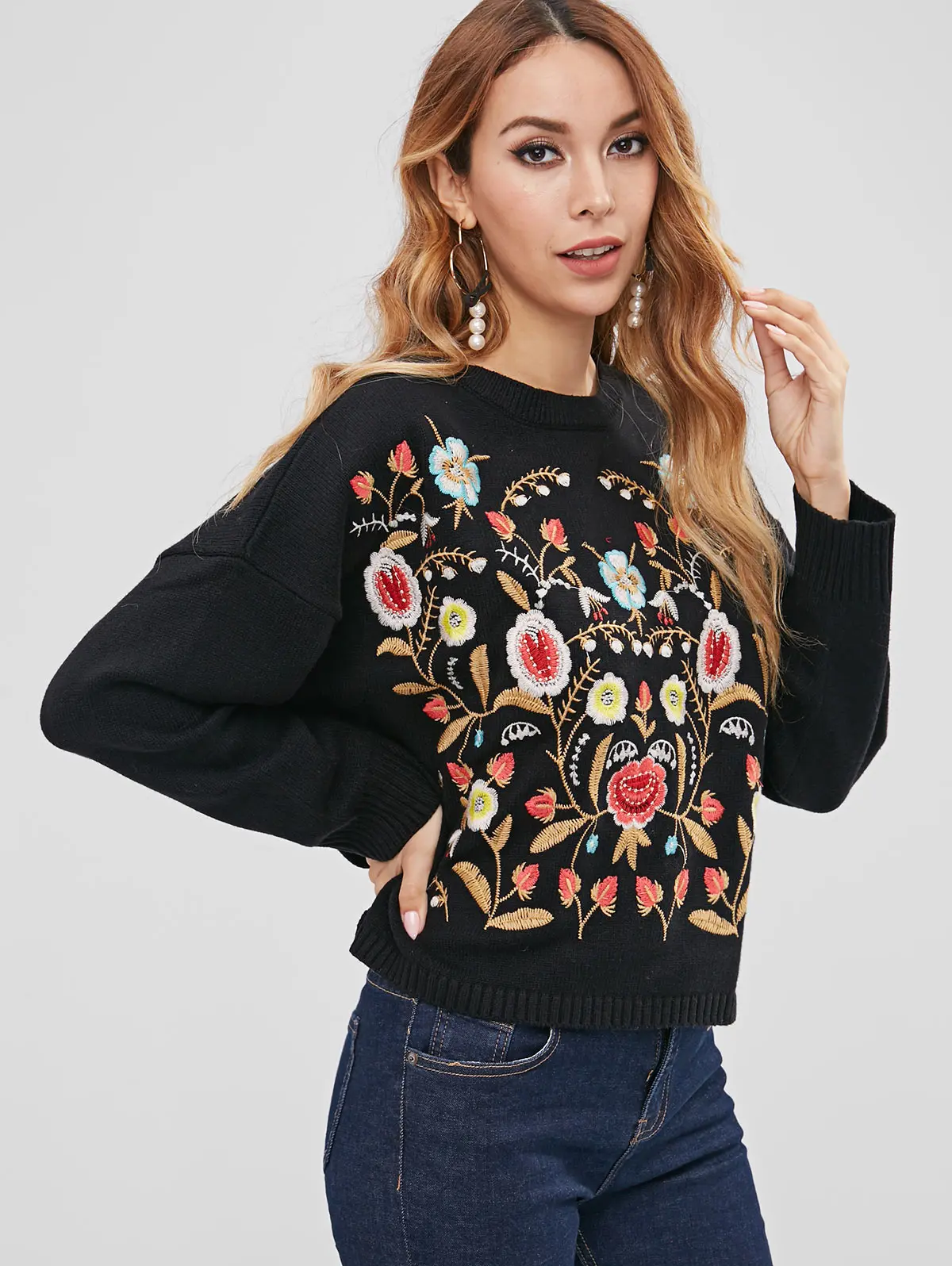 ZAFUL Flower Embroidery Crew Neck Sweater Loose Fit Sweaterin