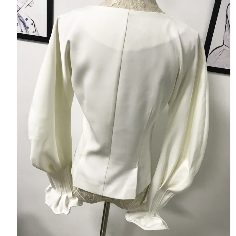Европейская Новая летняя дизайнерская женская рубашка высокого качества, сексуальная винтажная белая блузка с глубоким v-образным вырезом и расклешенными рукавами, эксклюзивные женские рубашки