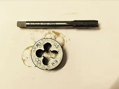 1pc HSS Machine M5 X 0.5mm Plug Tap and 1pc M5 X 0.5mm Die Threading Tool