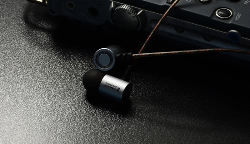 KZ ED4 в ухо стерео наушники с микрофоном для мобильного телефона металлические HIFI наушники DJ Bass шумоизолирующая гарнитура наушники 9,6 мм
