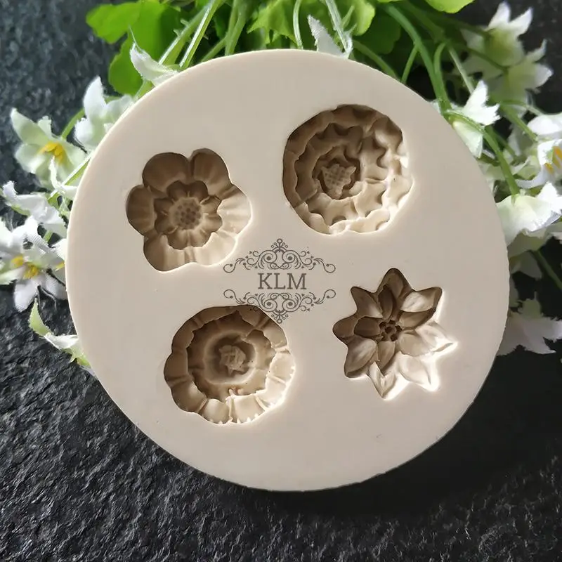 

KLM-00123 4 blossoms containing chrysanthemum silicone mold Flower shape chocolate tool