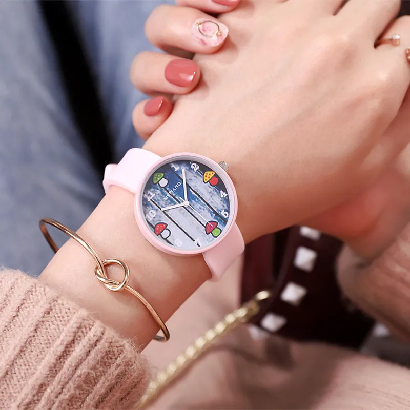 Fashion Lovely Women Quartz Wristwatches Carton Face Dial Candy Colors