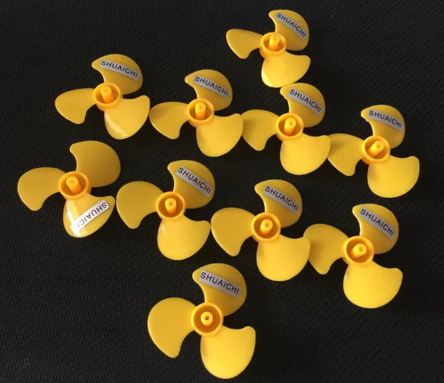 10pcs/lot RC Boat 50mm Propeller 3 blades Plastic Propellers For 2mm Shaft Rc Boat 3 Blade