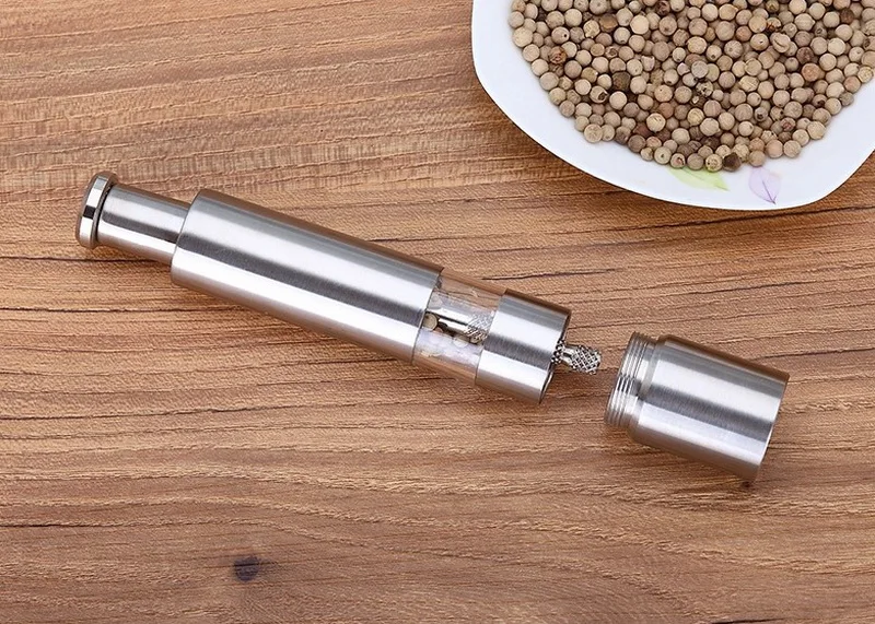 Manually Stainless Steel Pepper Grinder 1