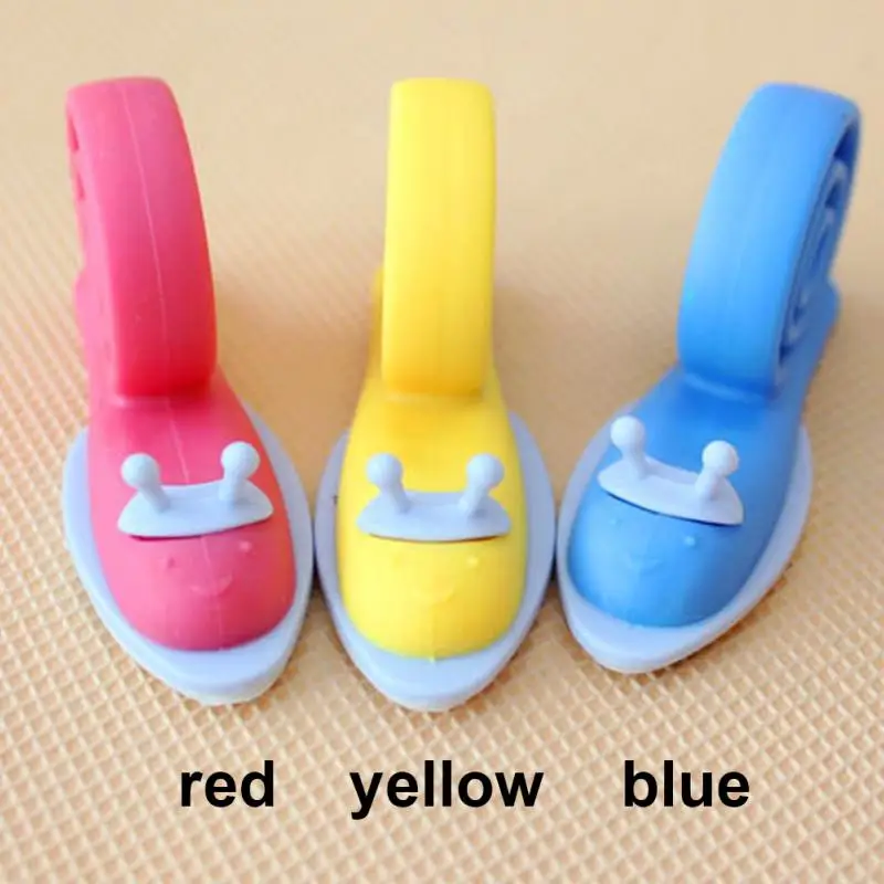 3 pcs Baby Kids children Safety Protector Holder Lock Safety Guard Finger Baby Gates Doorways Cute Cartoon Door Stopper Holder