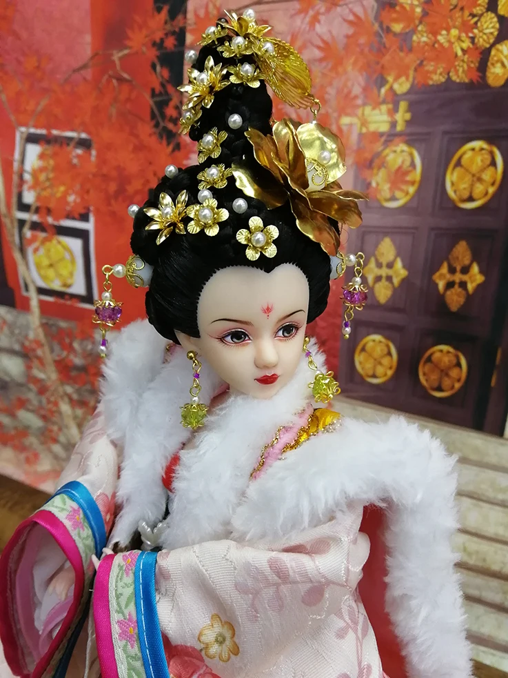 dolls and soft toys