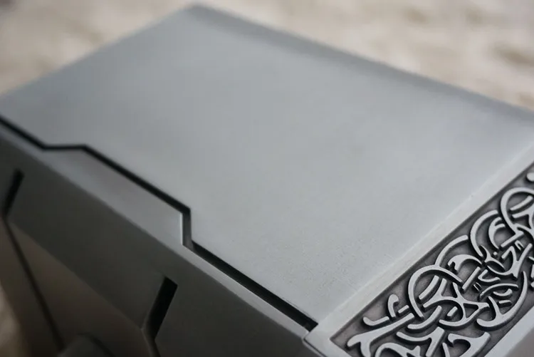 1-1-Scale-Full-Metal-Thor-Hammer-Mjolnir-1-1-Replica-Thor-Custom-Cosplay-Hammer-Collection (2)