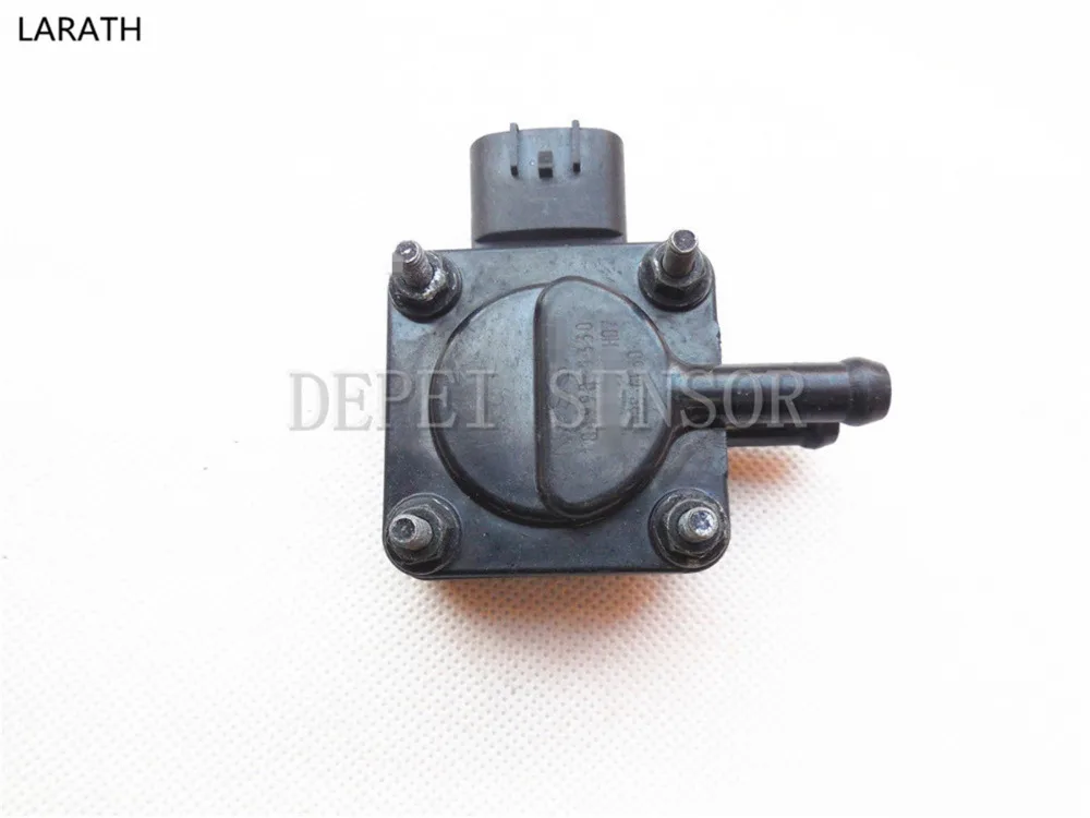 LARATH For Nissan NAVARA DPF pressure sensor OEM 104990 1330in