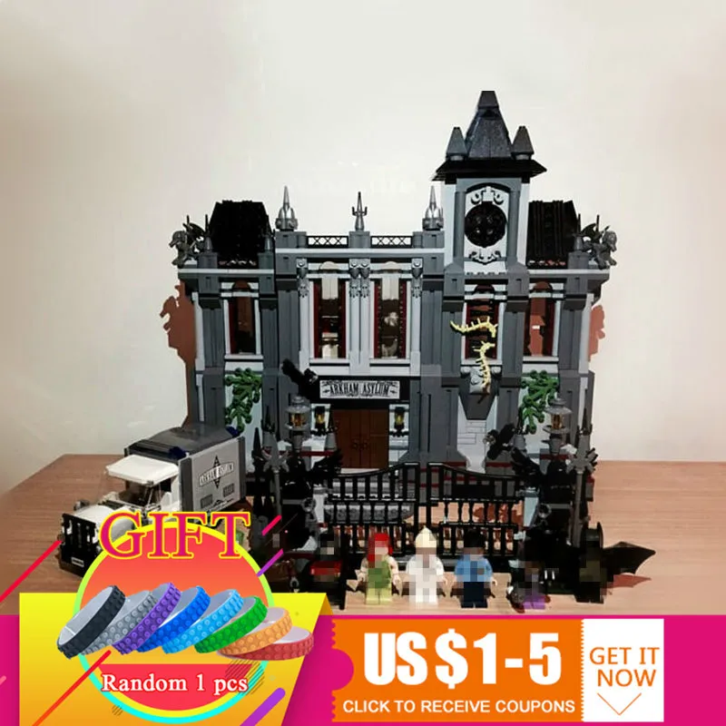 

07044 1685Pcs The Batman Asylums Super Hero Series Building Blocks Children Educational compatible with 10937 toys lepin