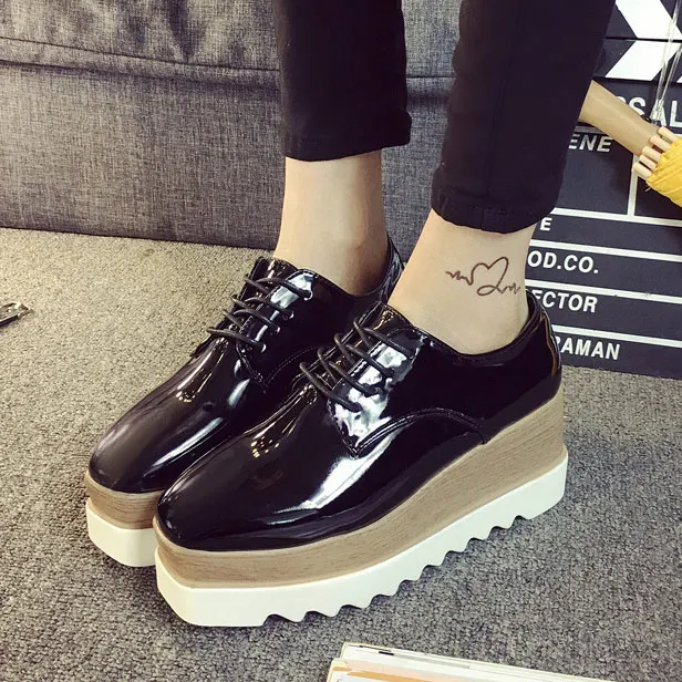 

Tleni 2018 35-39 Spring Solid Flat Women sneakers Shoes Leather Lace-Up Loafers Flat Platforms Ladies sport shoes ZK-63