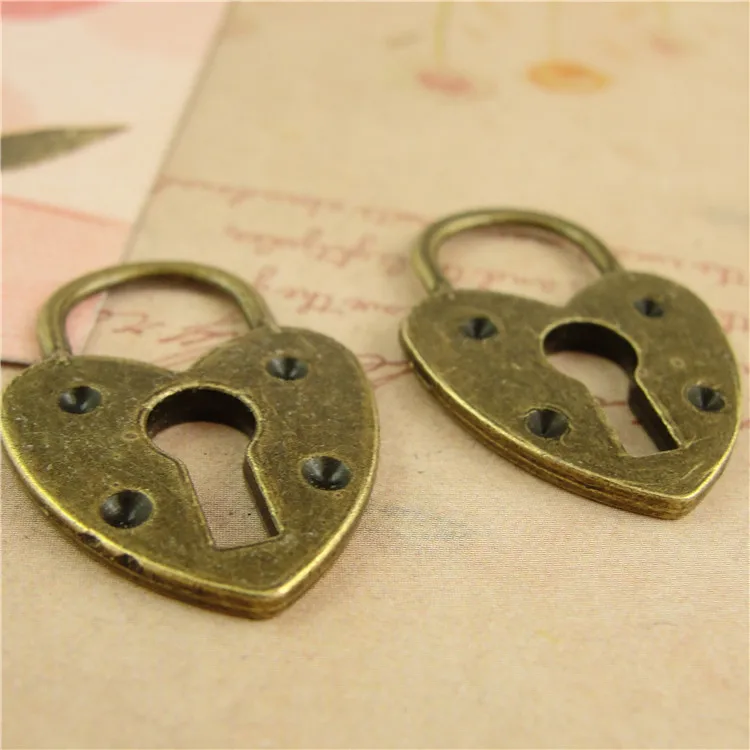 Antique Bronze Love Heart Lock Charms DIY Jewelry Charms A4000diy