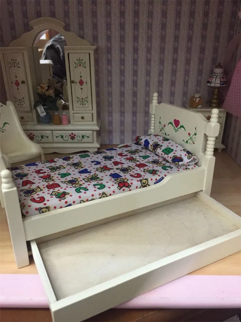 furniture toys (1)