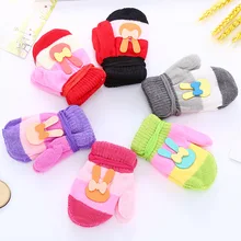 12 пара/лот, зимние детские утолщенные теплые милые перчатки с подвеской на шее, Детские Мультяшные перчатки с аппликацией в виде кролика,, размеры от 1 года до 3 лет