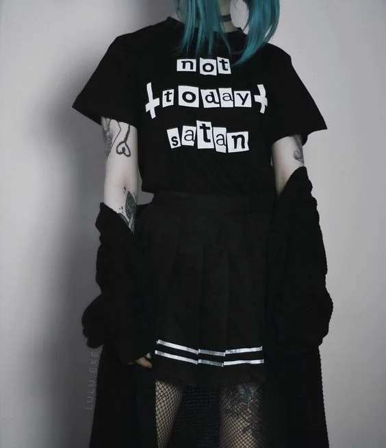 HahayuleNot Сегодня Сатана для женщин Пастельная Готическая футболка Японская мода гранж черная футболка прохладные летние топы