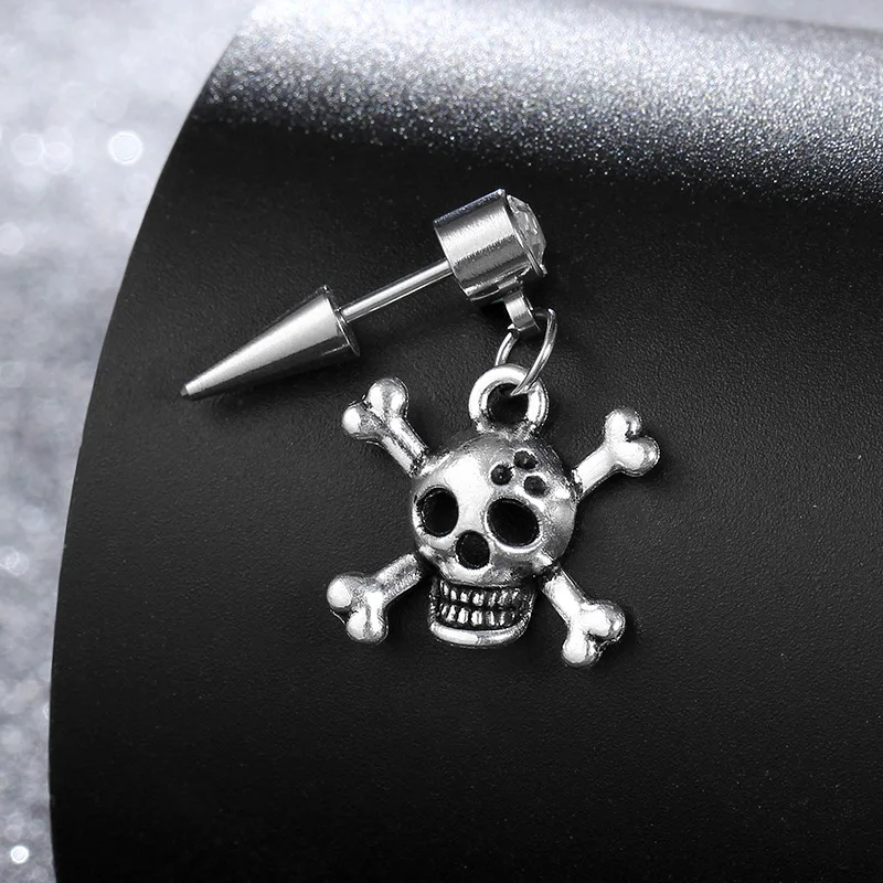 

2019 Men's Jewelry Earrings Studs Retro Style Gothic Skull Pirate Skull Motorcycle Titanium Steel Earring Body Piercing