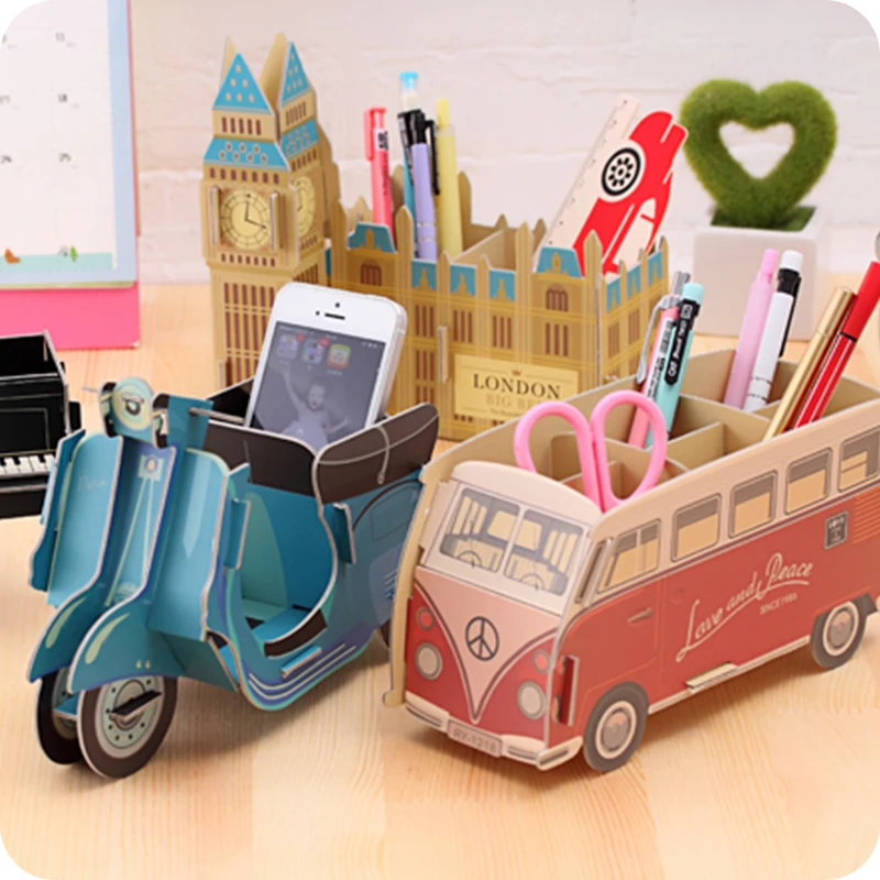 

Creative DIY Car Bus Modeling Pen Holders Children Gifts Small Adorn Article Receive Box Desktop Stationery Holder School Office