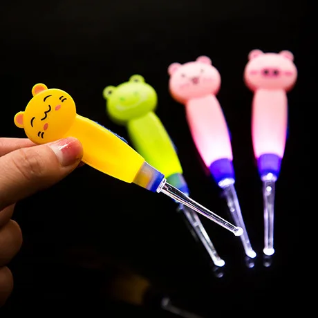 

Baby care ear spoon Light child ears cleaning with light wholesale Earwax spoon digging luminous dig Ear Syringe japanese style