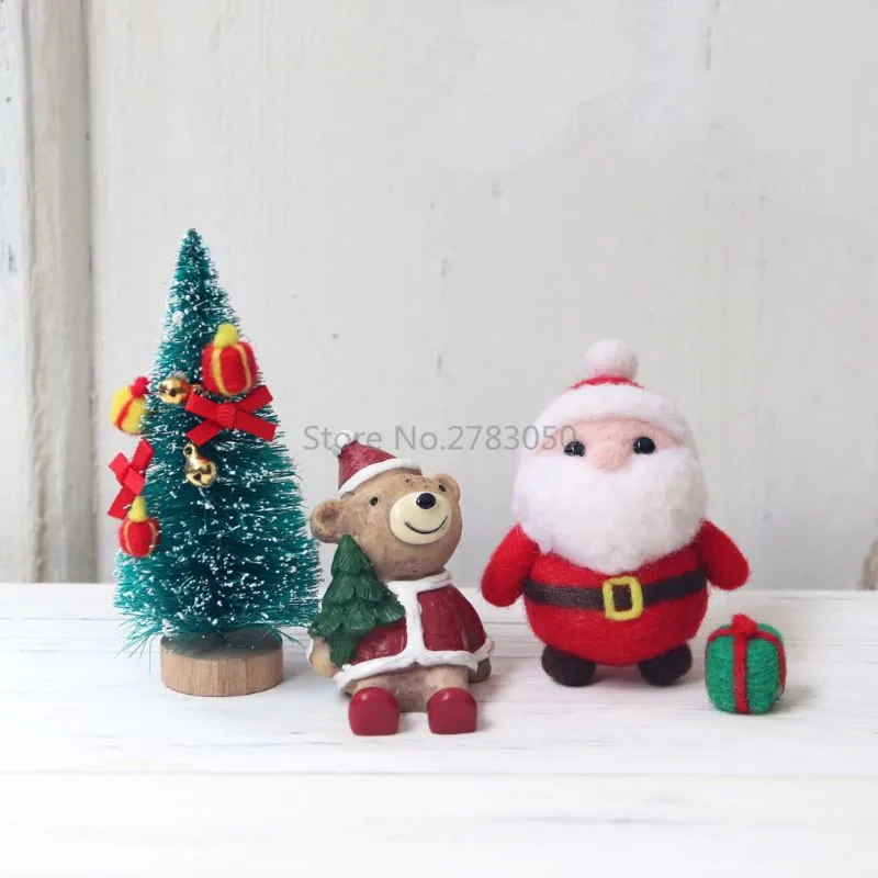 Santa Claus With Gift Box Wool Felt Craft DIY Non Finished Poked Set Handcraft Kit For Needle Material Bag Pack Christmas Gift