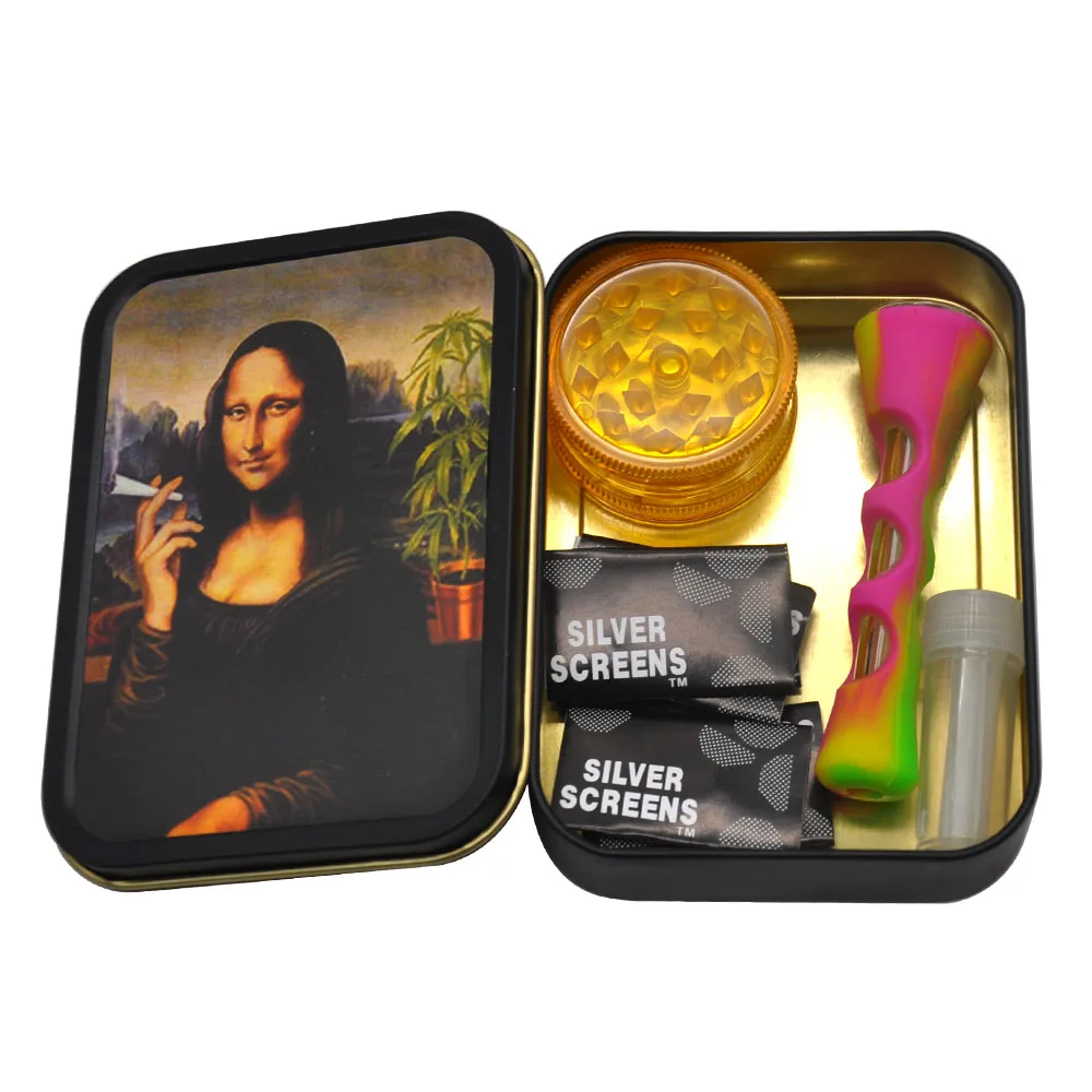 

Smoking Set: 1x Metal Tobacco Box+1xSilicone Tobacco Pipe+1x Plastic Herb Grinder+5 Booklet Metal Filters+1x Glass Mouth Tips