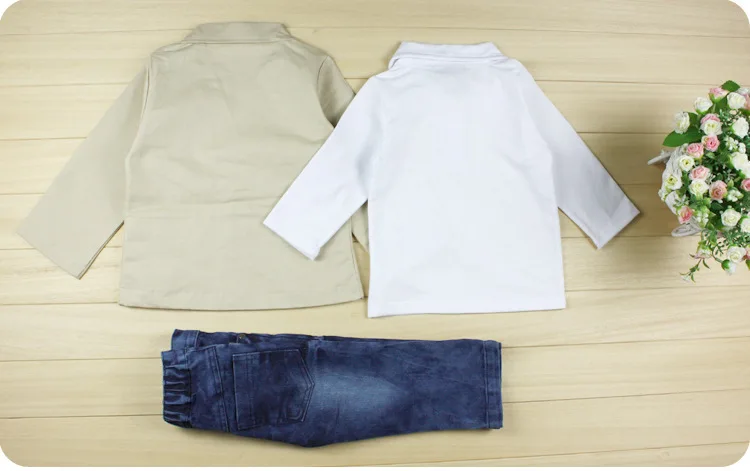 Розничная весенний комплект для мальчиков осенний детский джентльменский комплект на сентябрь из 3 предметов: футболка с рукавами+ пиджак+ джинсы симпатичный детский костюм повседневная одежда