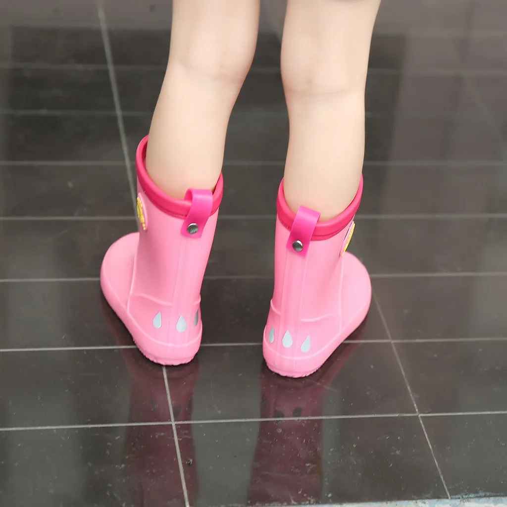 Детская обувь; непромокаемые сапоги для малышей; модная обувь для мальчиков и девочек с рисунком; однотонные простые детские кроссовки до середины икры