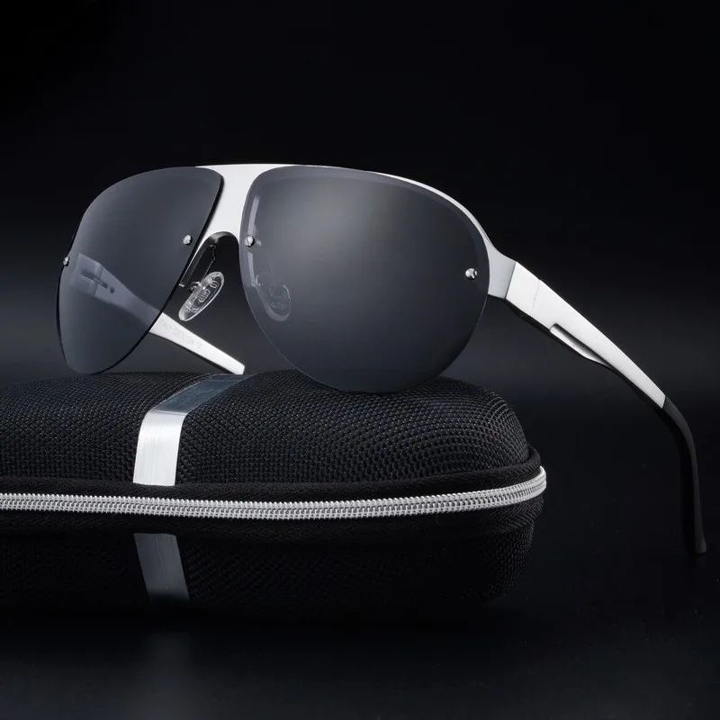 3560374795_1986479287