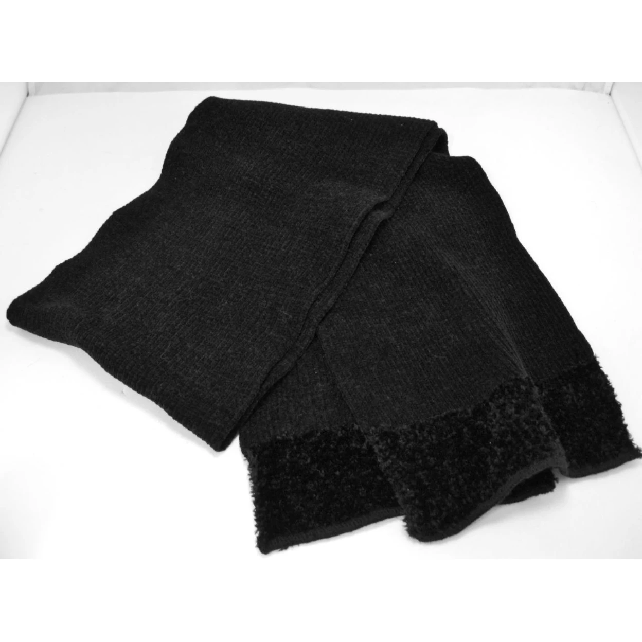 Scarf Beanie & Gloves Set Black NEW Women Soft & Beautiful (1)