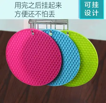 

Creative Silicone insulation pad home anti-hot honeycomb pad easy to clean casserole silicone placemat thin section