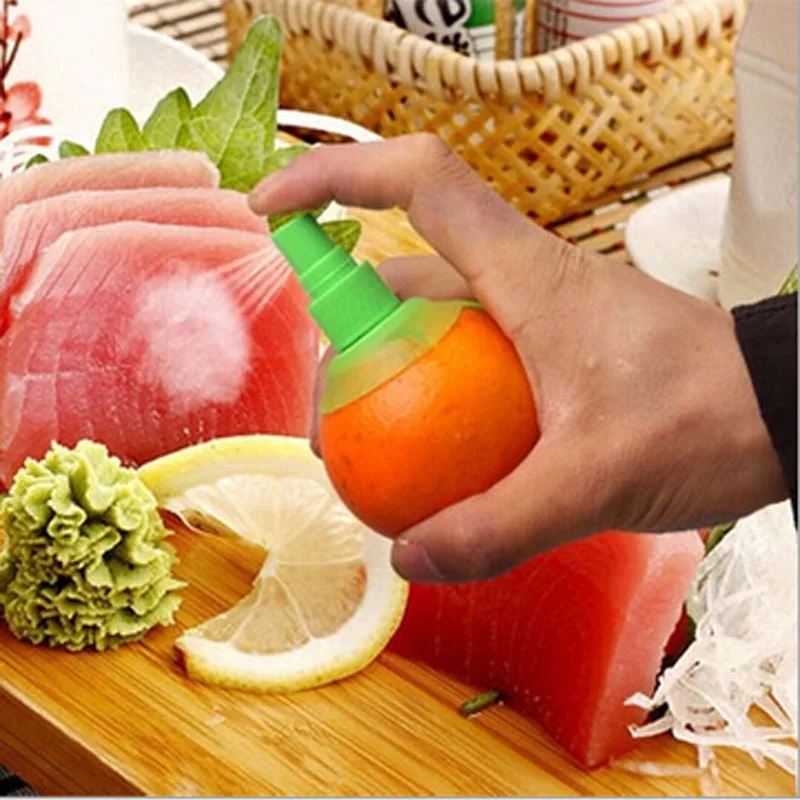 1Set Lemon Watermelon Juice Sprayer Citrus Spray Hand Fruit Juicer