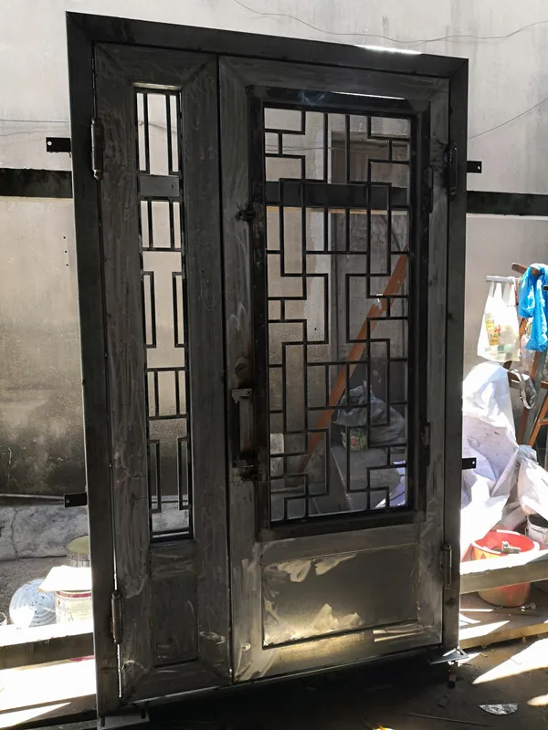 Металлические входные двери со стеклянной железная входная дверь