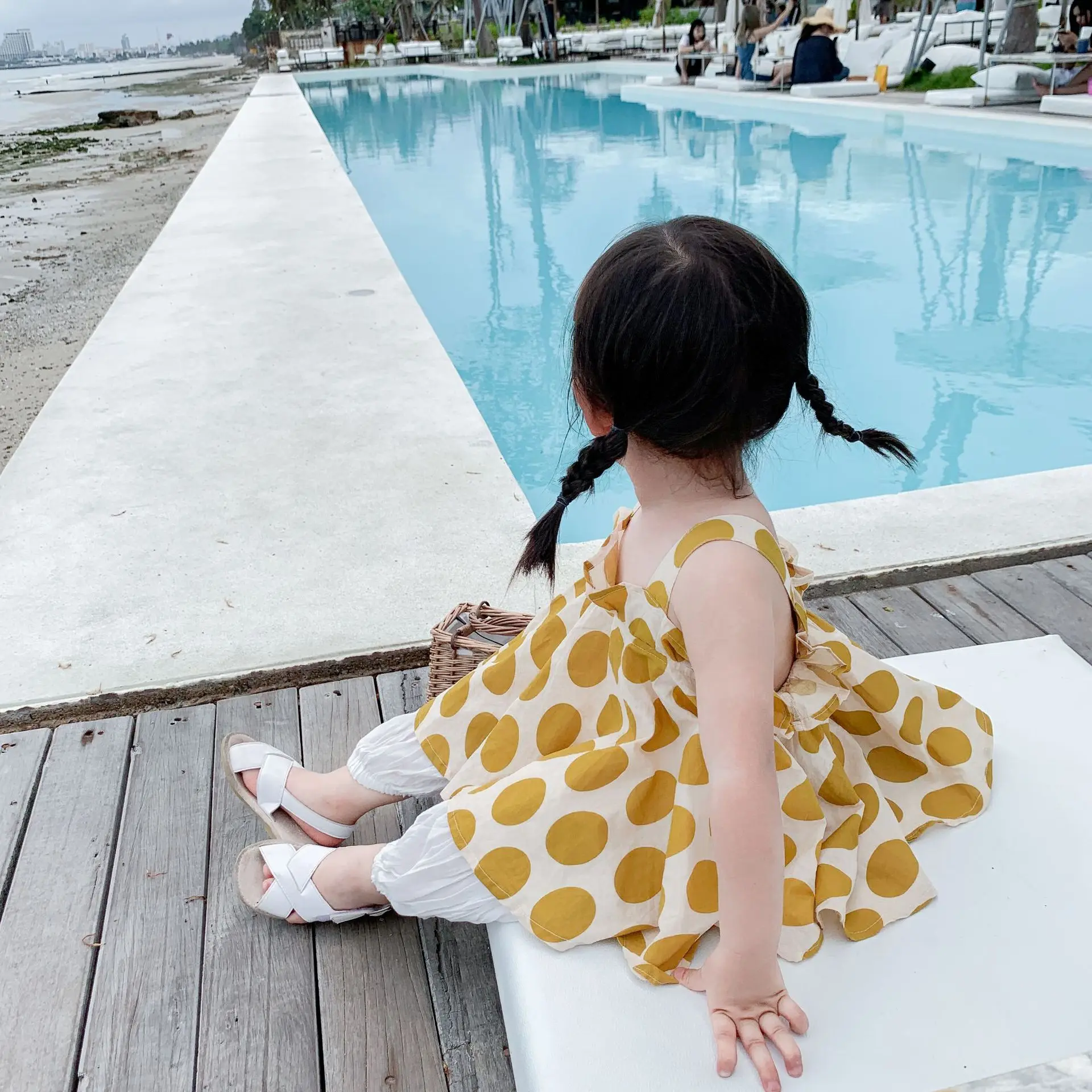 

Girls Dot Lotus Leaf Dresses Toddler Sleeveless Vest Cotton Printed Bottom Clothes 2019 Summer New Cute Mini Princess Dress