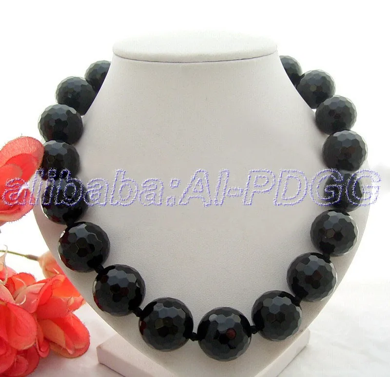 

Stunning! Natural 20MM Faceted Onyx Necklace