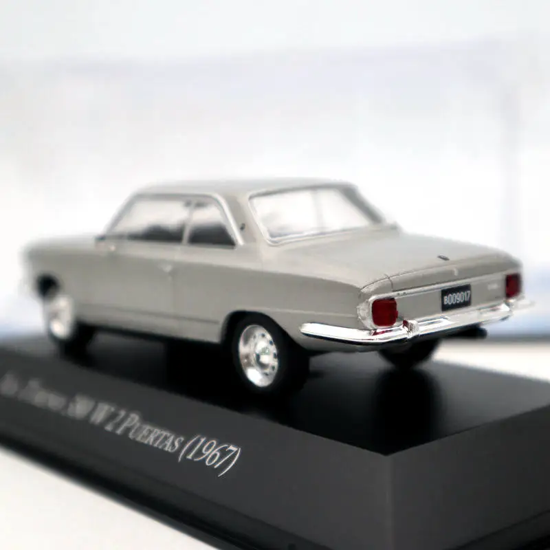 IXO alтая 1:43 IKA Torino 380 W 2 Puertas модель с серебряным литьем под давлением ограниченная