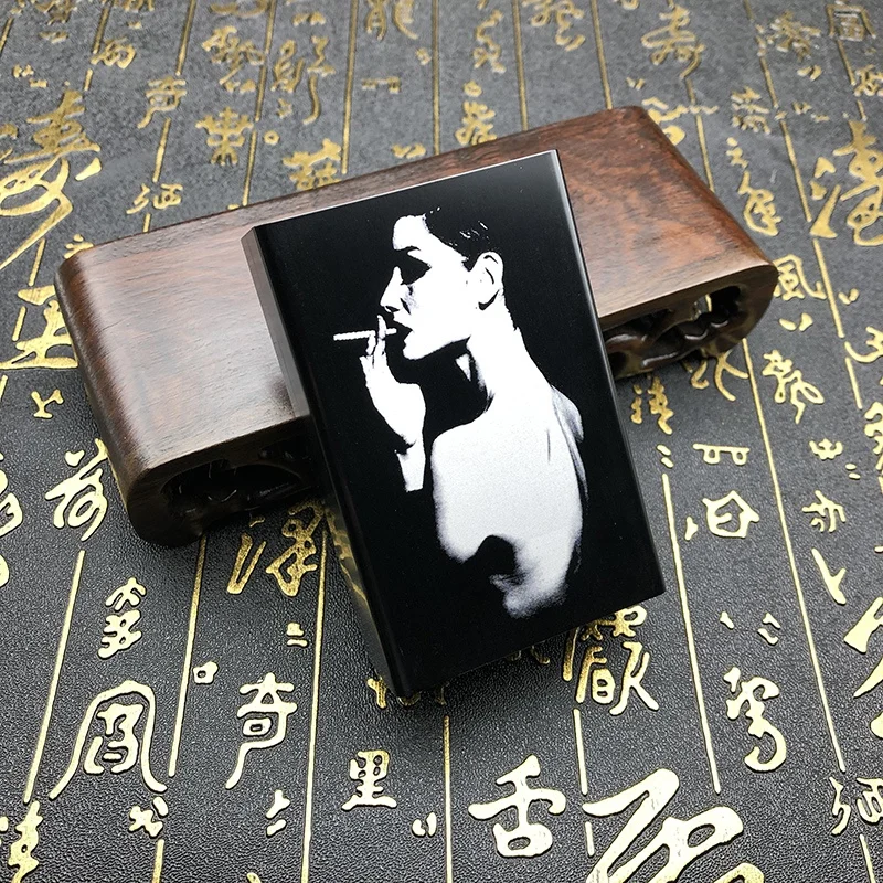 

Personality Pattern Printed Cigarette Case Aluminum Alloy Metal Storage Box Holder Carrier Container For 20 Cigarettes New