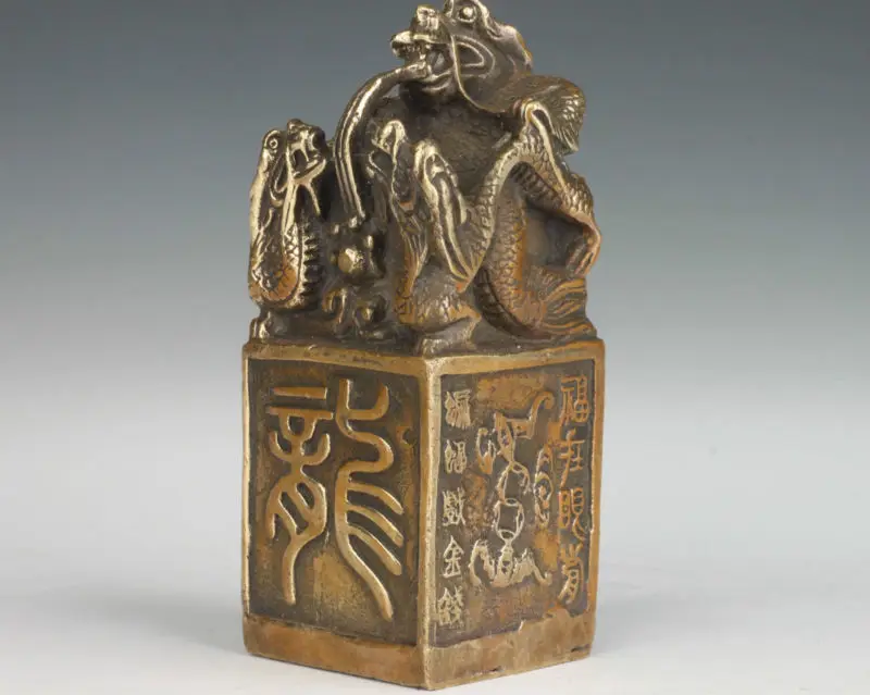 

VINTAGE CHINESE COLLECTIONS HANDMADE CASTING BRONZE STATUE DRAGON SEAL
