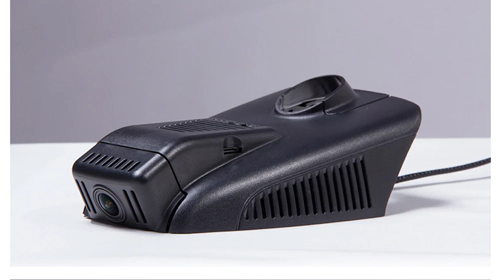 benz-c200-car-hidden-camera-3