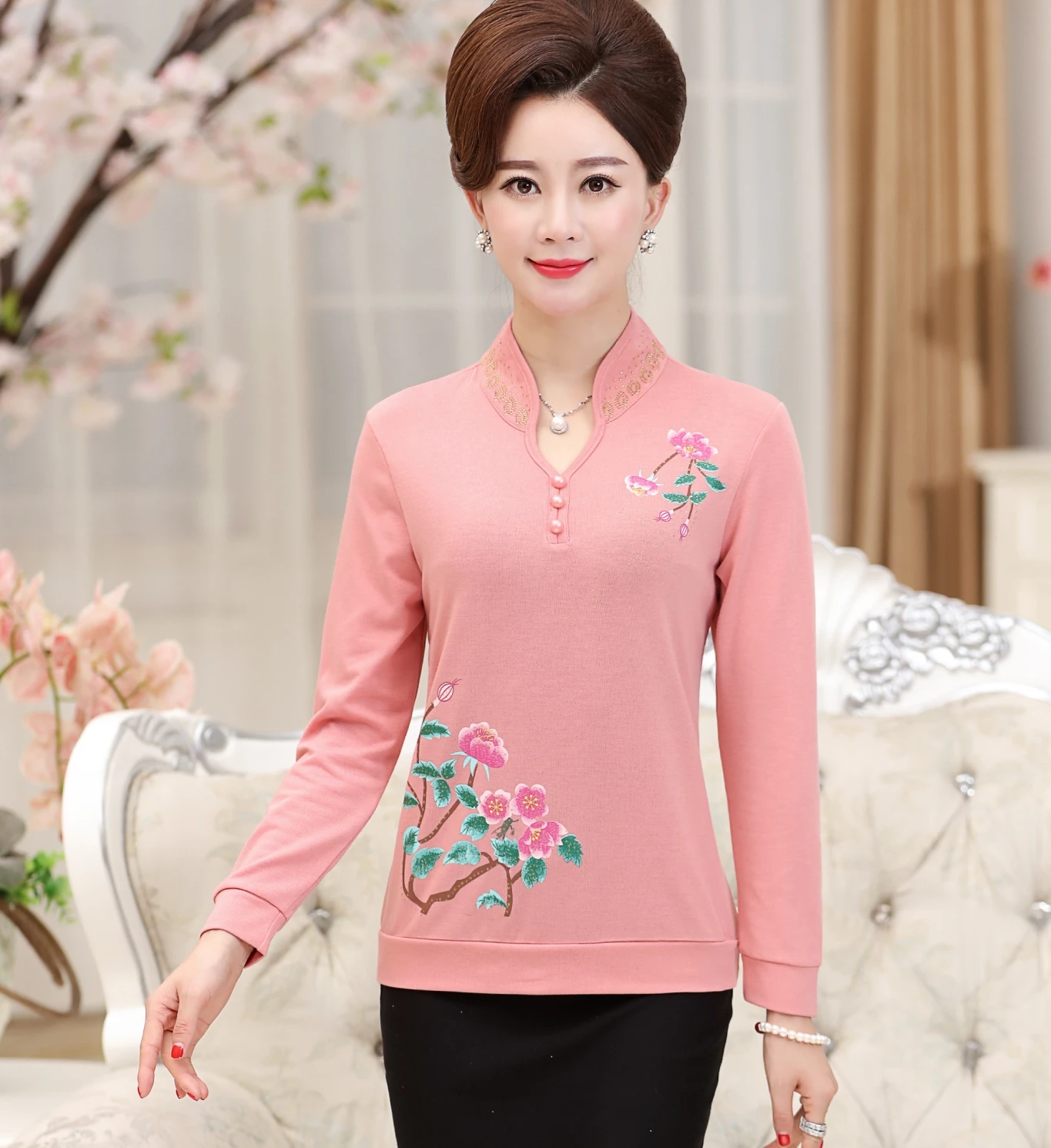

NIFULLAN Spring Fall Long Sleeve Women T-Shirt New Fashion Middle Age Mother Plus Size Clothing V-Neck Print Tops Slim Pullover
