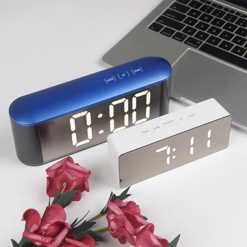 

2018NEW Mirror LED Clock Alarm Clock Snooze Night Electronic Despertador Digital Table Clock Desktop Thermometer Home Decoration