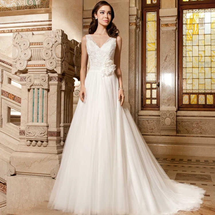 2022 Elegant A Line  Tulle Ivory  Wedding  Dress  Open Back 