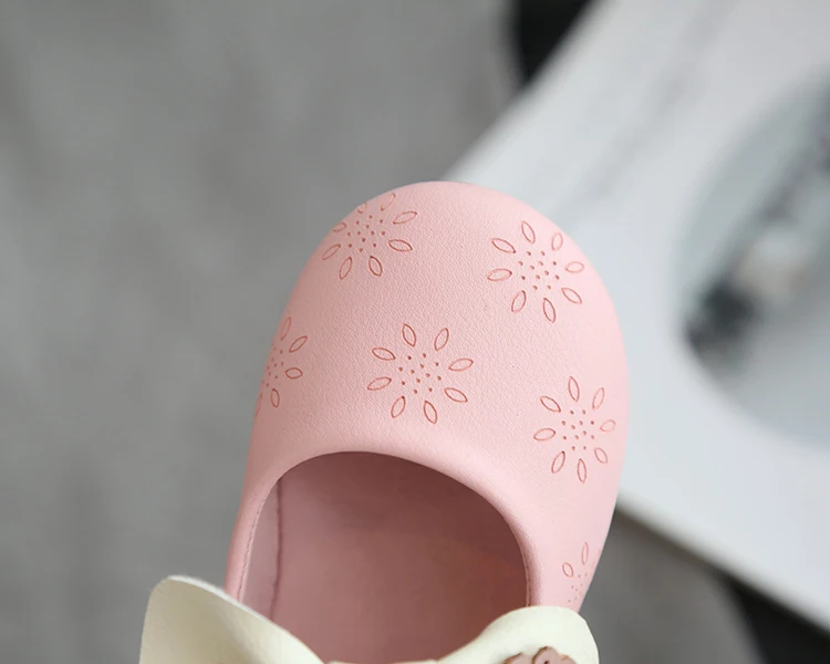 Новая стильная Осенняя обувь принцессы для маленьких девочек с бантом, симпатичная детская обувь для маленьких девочек, розовые или бежевые туфли для маленьких девочек
