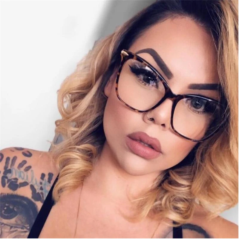 

Retro Cat Eye Glasses Women's Eyeglasses Frame Luxury Brand Designer Spectacles Transparent Cat's Eye Glasses Female Eyewear